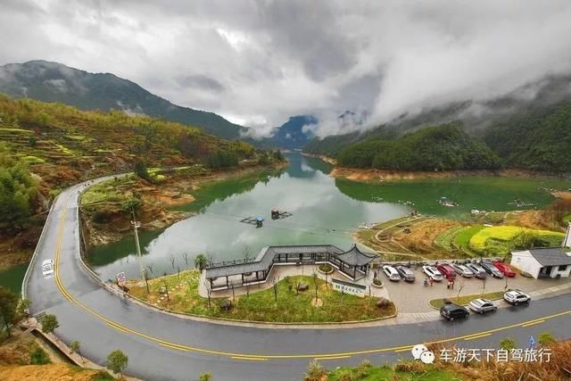 浙赣皖最美公路，一路尽是山青水碧、古村名镇，顺山蜿蜒美不胜收