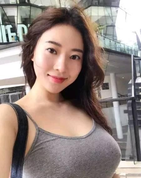 因刘强东频上热搜,今入驻抖音再度走红31岁单