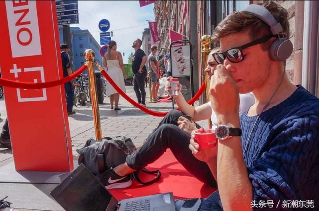 那些让全球粉丝疯狂的世界杯洗脑主题曲,听过