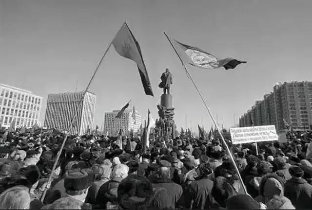 悲剧的俄罗斯,苏联解体丧失1\/4的领土面积,比晚