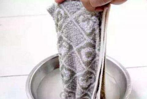 洗毛巾谁还用肥皂?只需它,毛巾洗的一干二净