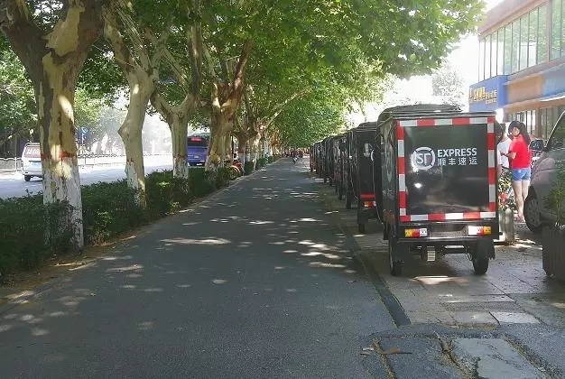 因骑电动车,驾照一天被扣了12分!郑州80万辆电