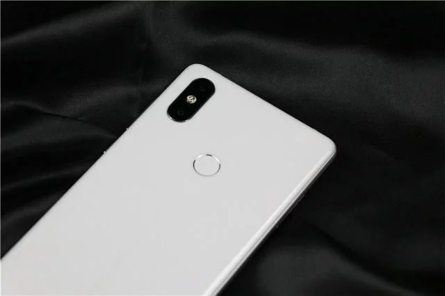 澳门凯旋门赌场:小米MIX2S上手评测,给5点建议 澳门凯旋门赌场:小米MIX2S上手评测,给5点建议