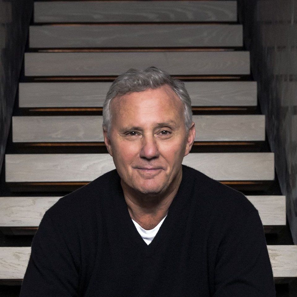 即将揭幕的上海艾迪逊背后,他才是酒店业的乔