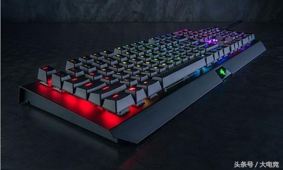 绝地求生外设:大神装备之韦神吃鸡游戏装备曝