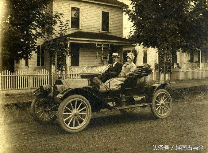 100年前美国汽车量产，家家户户都有敞篷大汽车