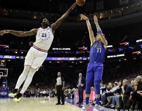 东契奇相比塔图姆、西蒙斯和唐斯如何?比卢普