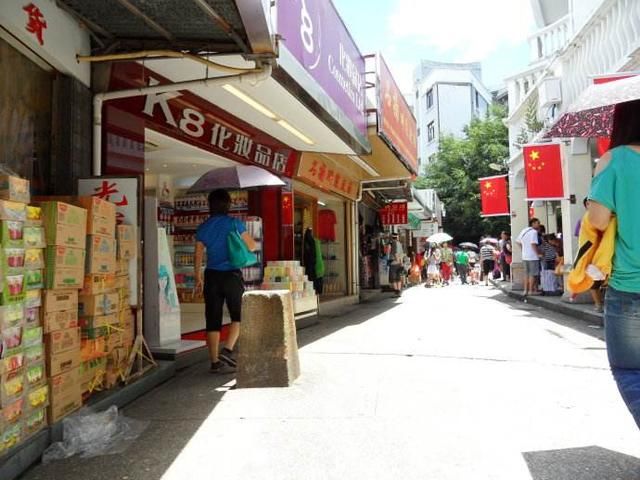 深圳,只因为在人群中多看了你一眼,从此难以忘