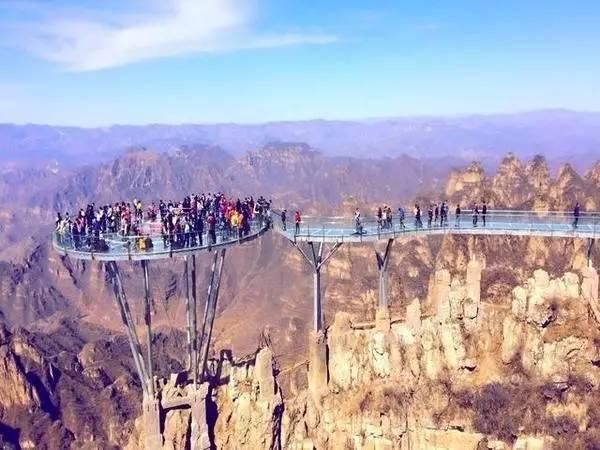 终于来了!浙江最长高空玻璃栈道开放!敢走我敬你是条汉子!