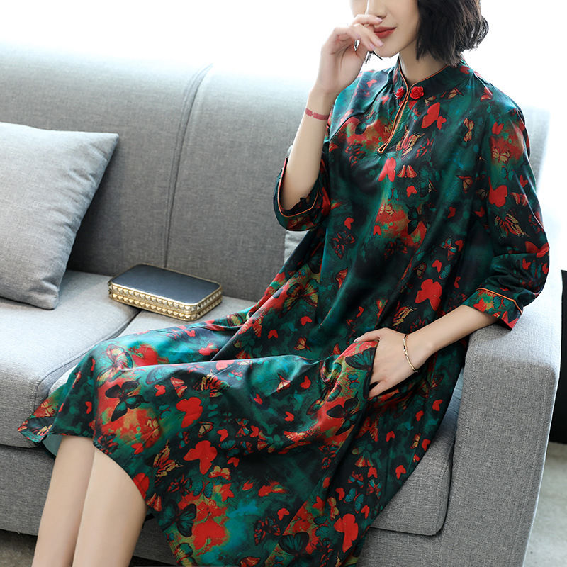 女人千万别牛仔裙配高跟鞋,今年流行这样的名