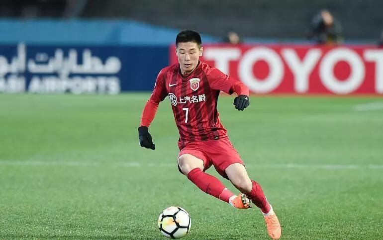 亚足联公布亚冠最佳阵容,广州恒大再一次击溃
