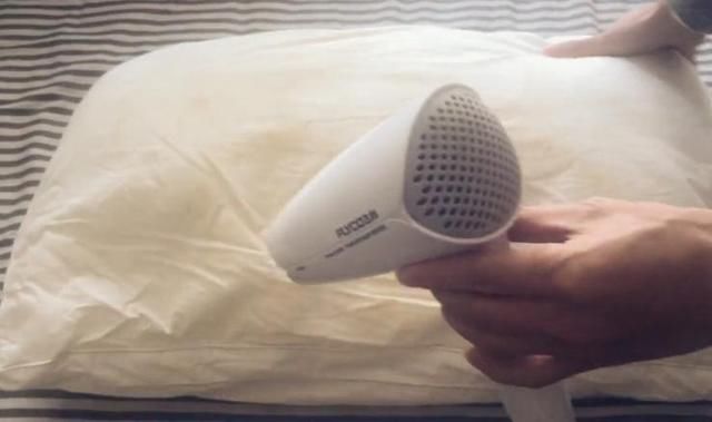 枕芯睡久了上面几亿螨虫,教你一招,再也不会有