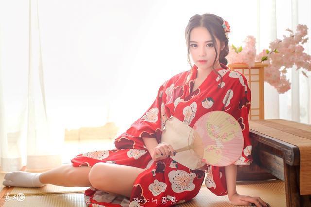 小说:女主死后得以穿越重生,前世之情化作今生