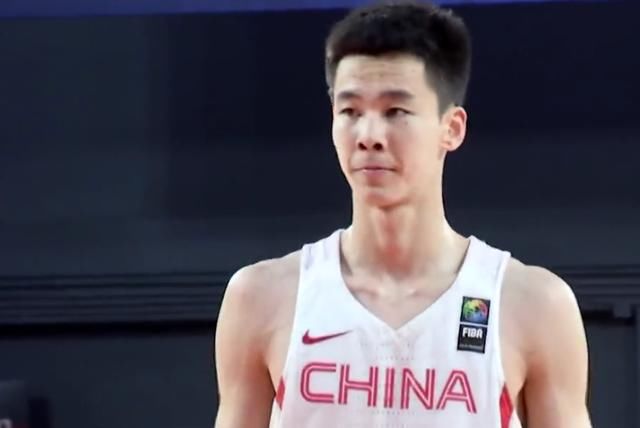 士别三日!18岁新星爆发,中国队大胜菲律宾,夺取