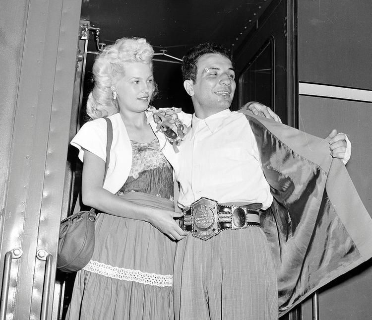 过《愤怒的公牛》吗,主角的原型杰克拉莫塔辞