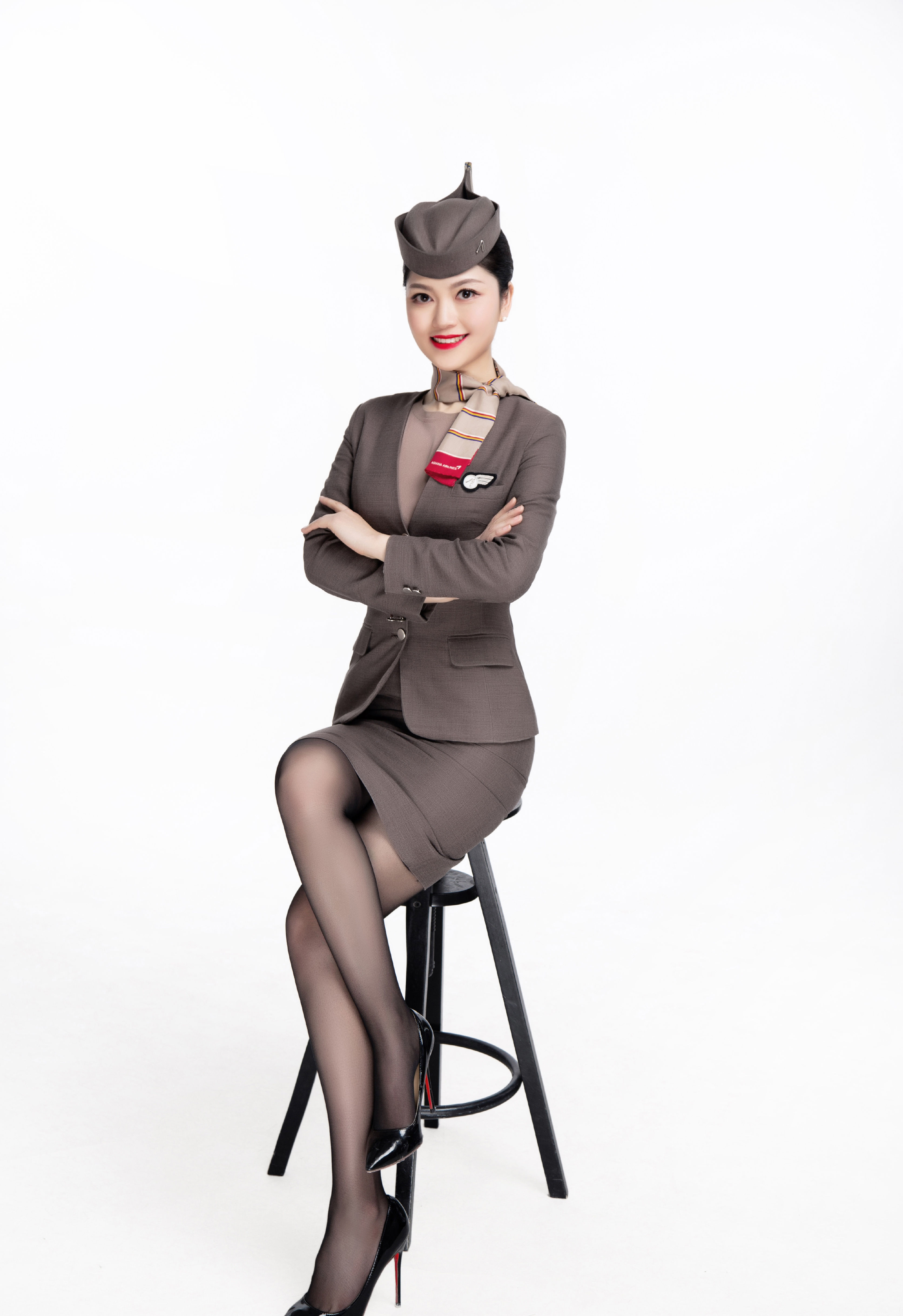 老板和制服简直是绝配,不信你看!玩情趣内衣空姐我图片