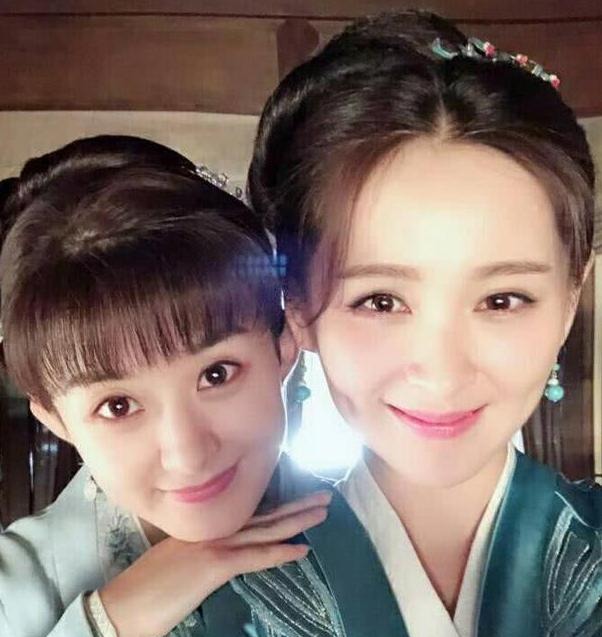 《知否》中张桂芬仇视明兰闭门不见,为何后来