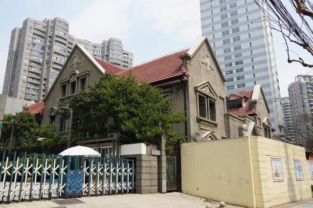 独家 | 九旬高龄国妇婴旧址经修缮露出雕花木