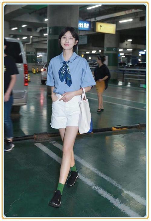 韩雪和张俪身高只差1cm,但同穿短裤,却是大长