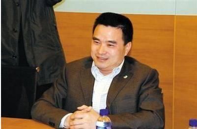 酒鬼酒人事变动 中粮李士袆或任副董事长