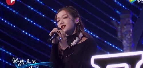 希林娜依高、张信哲首次合作，值得单曲循环，没有组队有点可惜