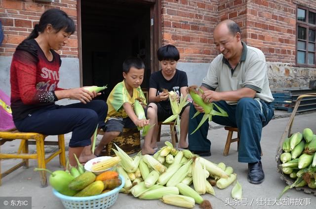 进城给女儿送棉被，女婿留我住两天，亲家母说一话，我泪如雨下