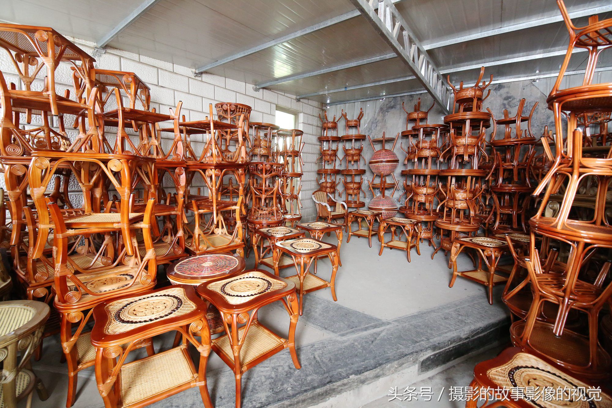 聪明村民开辟新渠道一年赚25万,湖南夫妻一天