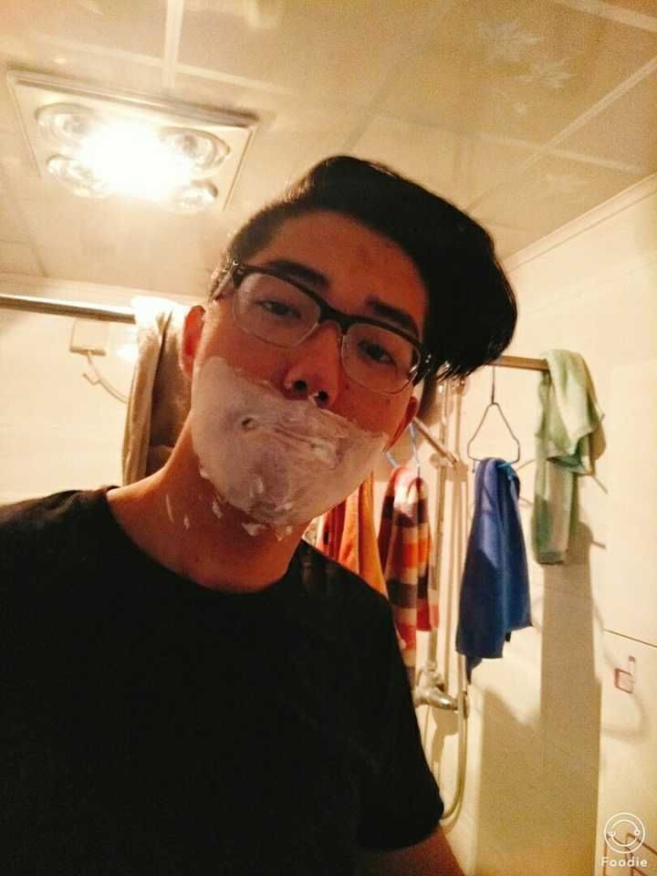 刚和女朋友(男朋友)同居是一种什么样的体验？