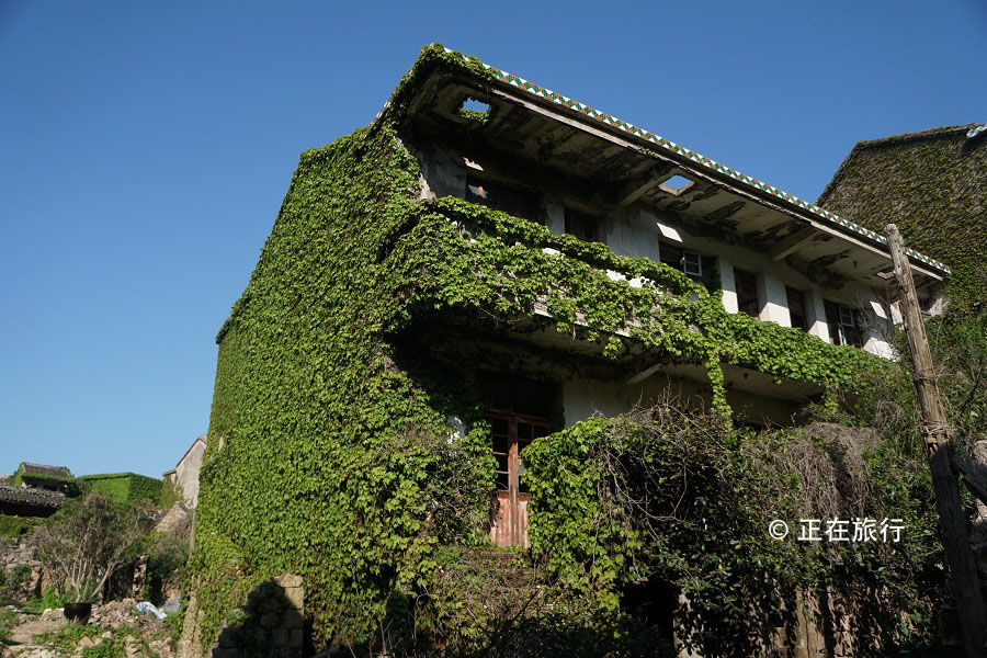 实拍中国无人村，被人遗弃却变成了美景