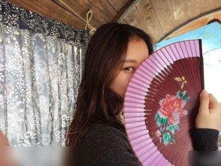 看到倪妮的旅游照，发现自己的旅游都白去了