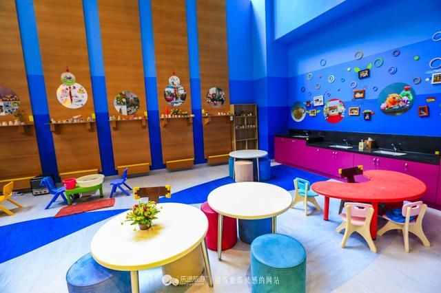 三亚山海天万豪，走出酒店便是海