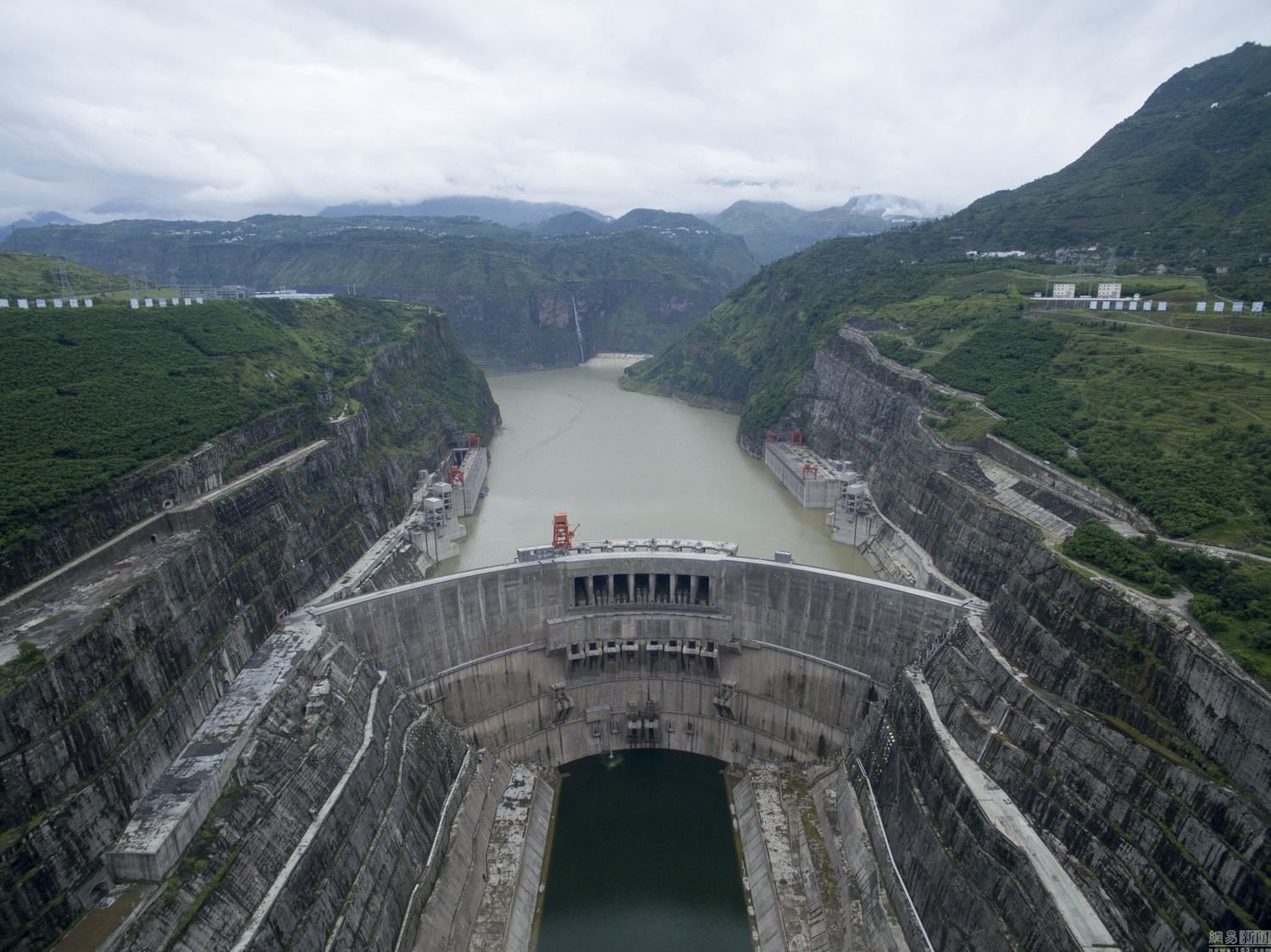 世界十大水力发电站，中国占了一半!