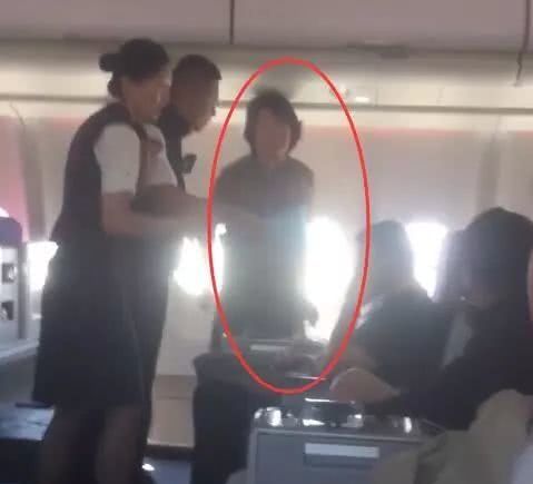 精神病患者到底能不能坐飞机?“法无禁止”难处置,网友这样说 葡京真人现金娱乐网站