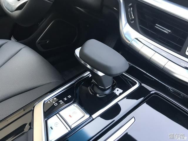 奔驰宝马统统靠边吉利最帅车型博瑞GE正式亮