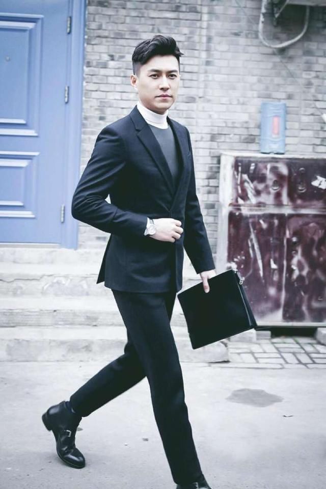 靳东与胡歌前女友江疏影甜蜜牵手?宠妻日常复