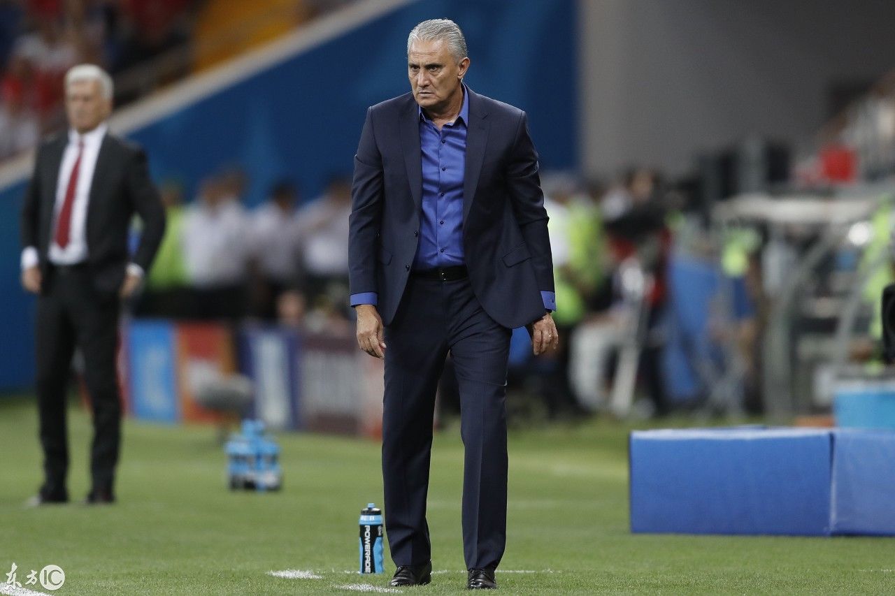 巴西vs瑞士 一个人受到十次犯规的待遇恐怕也