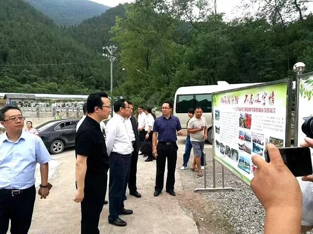 辽宁省委常委、常务副省长张雷一行到奉节鹤峰乡调研对口援建情况