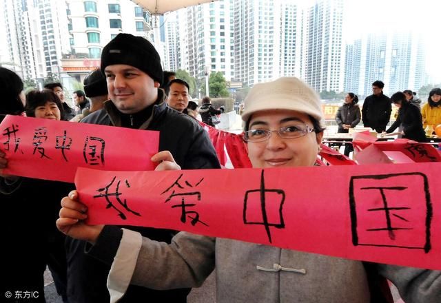 第一次来中国的印度人会做什么事呢?完全没想到啊!