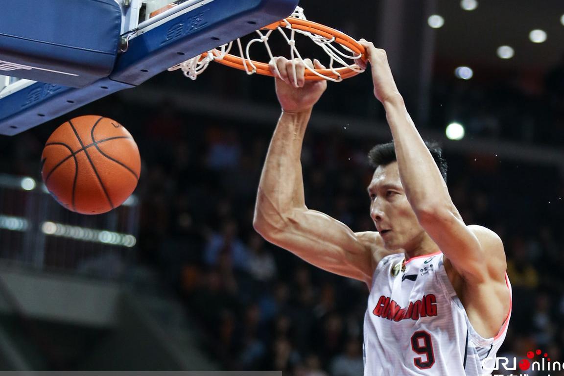 CBA-易建联复出砍17分 广东大胜深圳夺半程冠