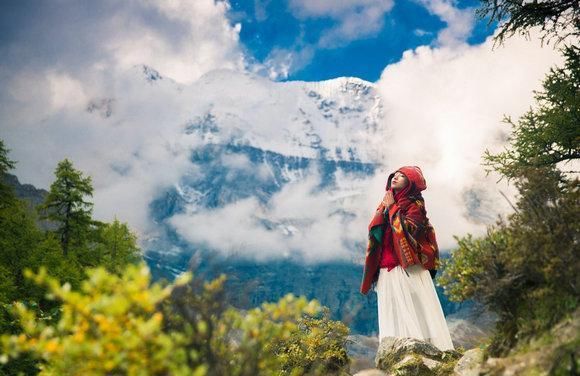 全世界路过》,错过的不止爱情,还有稻城亚丁美