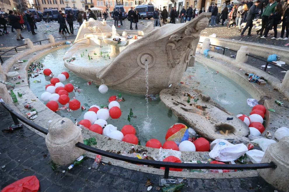 中国游客晒出了去意大利游玩的照片,一点都不浪漫,只有脏乱差