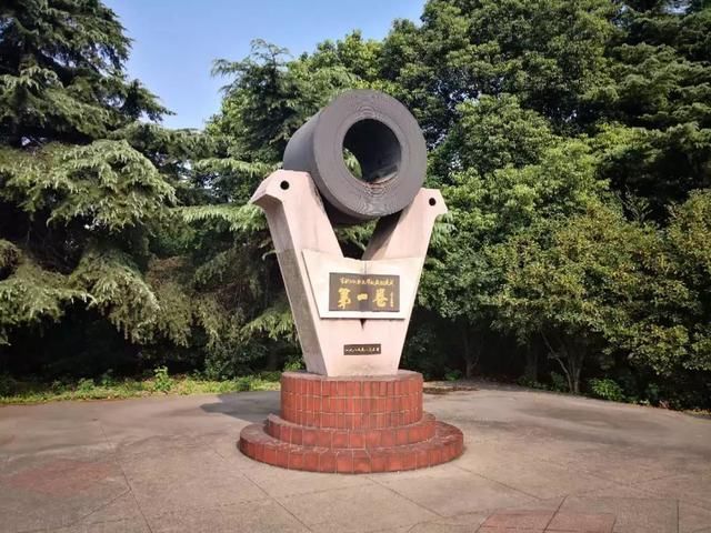 去处‖都在刷复联4,竟不知道上海人身边的钢