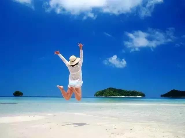 卖了深圳的一套房,她和老公在海岛买了个大别墅,让疯狂变成风光