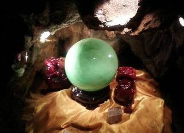 慈禧身上最值钱的一个物品,估值8.1亿,颠沛流离