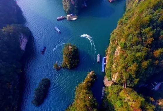 张家界旅游攻略:张家界值得一看的景点，个个都是世界之最!