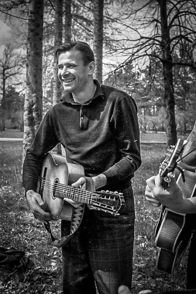 俄罗斯世界杯海报主角雅辛,自传书写另类门将