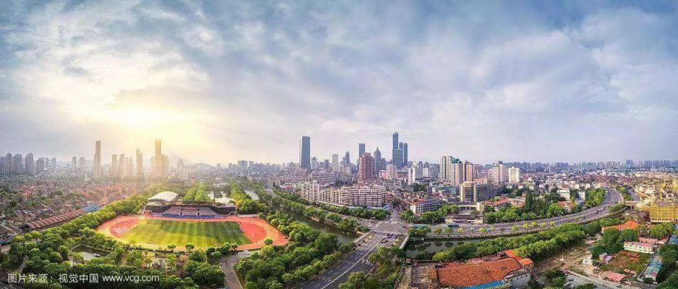 gdp增速_2017年昆山gdp数据(2)