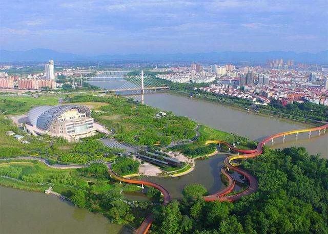 广元风景区排名 t011e89786c92f2f12d.jpg