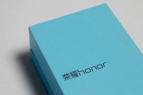 华为和荣耀是一家人,为什么差不多配置的手机