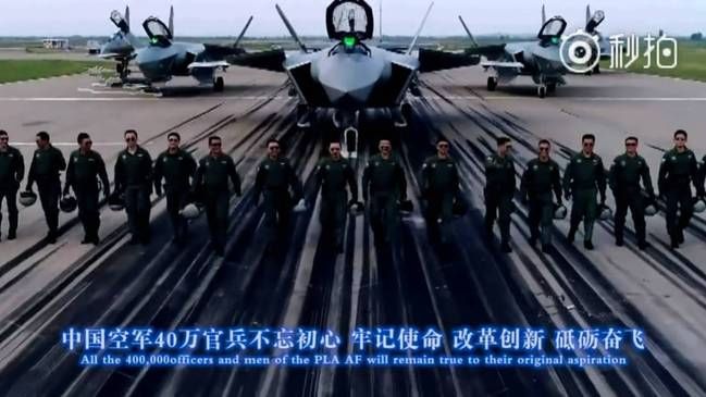 中国空军宣传片首曝歼16空中加油